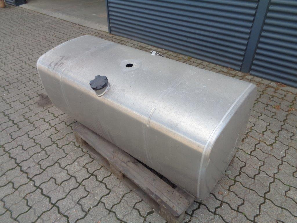 DAF 620 ltr dieseltank - Réservoir de carburant pour Camion: photos 2 DAF 620 ltr dieseltank - Réservoir de carburant pour Camion: photos 2