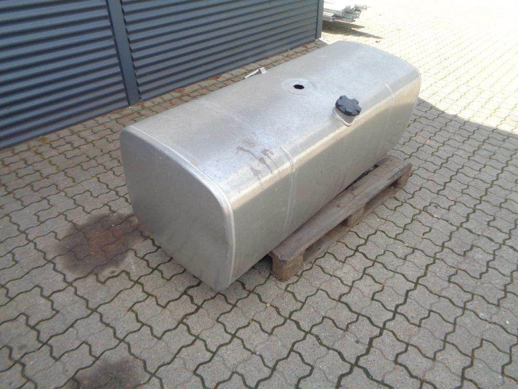 Réservoir de carburant pour Camion DAF 620 ltr dieseltank: photos 7