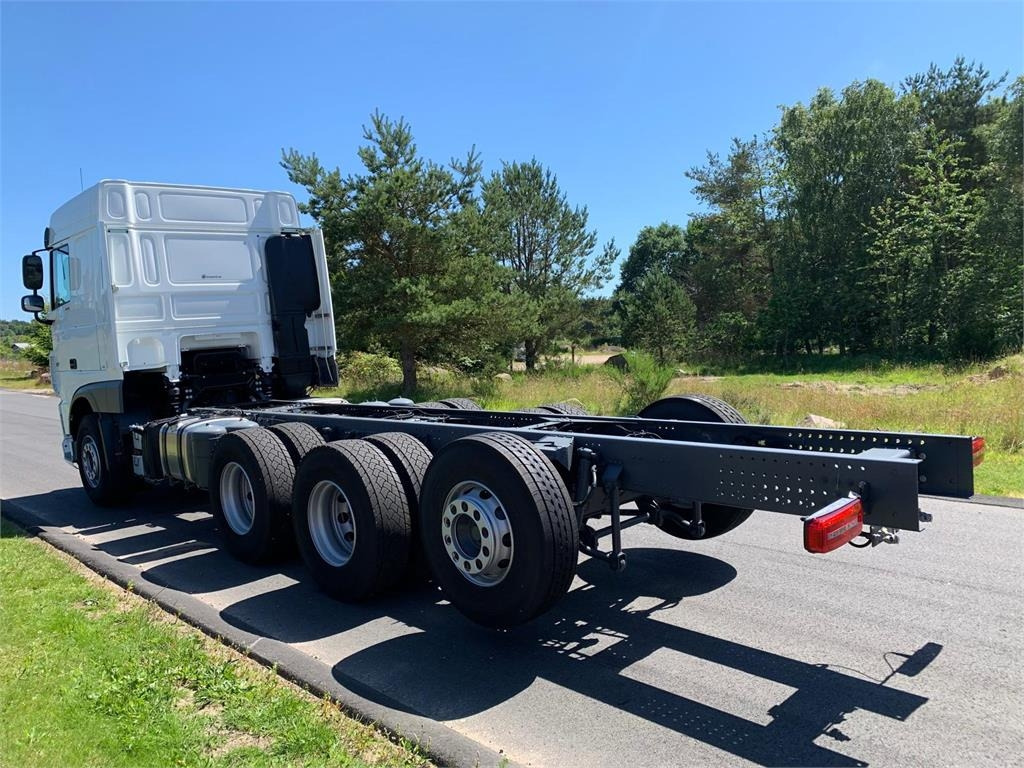 DAF XF 430 FAW 8x4*4 Tridem - Châssis cabine: photos 4 DAF XF 430 FAW 8x4*4 Tridem - Châssis cabine: photos 4