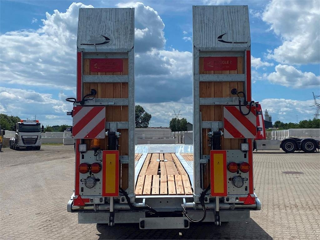 Hangler 3-aks, Hydraulisk ramper, Galvaniseret. - Remorque porte-engin surbaissée: photos 4 Hangler 3-aks, Hydraulisk ramper, Galvaniseret. - Remorque porte-engin surbaissée: photos 4