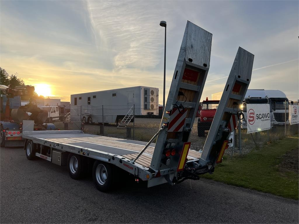 Hangler DTS-H 300 3 akslet hænger med ramper - Remorque porte-engin surbaissée: photos 4 Hangler DTS-H 300 3 akslet hænger med ramper - Remorque porte-engin surbaissée: photos 4