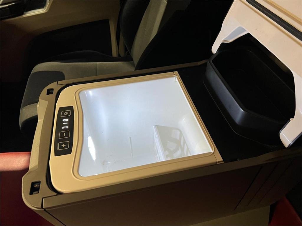 MAN TGL 12-220 BL - Camion à rideaux coulissants: photos 4 MAN TGL 12-220 BL - Camion à rideaux coulissants: photos 4