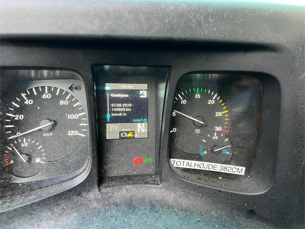 Camion fourgon Mercedes-Benz Econic 1827 L: photos 13