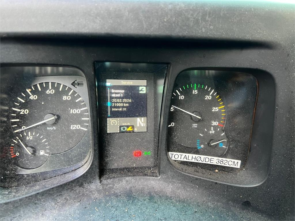 Camion fourgon Mercedes-Benz Econic 1827 L: photos 11