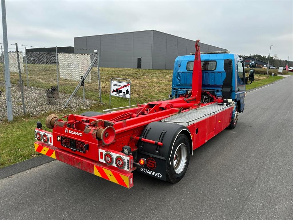 Mitsubishi Fuso CANTER 9C150 - Camion ampliroll: photos 2 Mitsubishi Fuso CANTER 9C150 - Camion ampliroll: photos 2