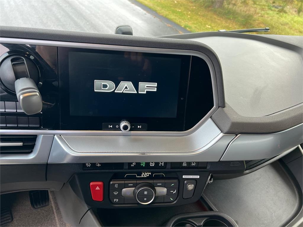 Tracteur routier DAF XF530 FTS 6x2: photos 21