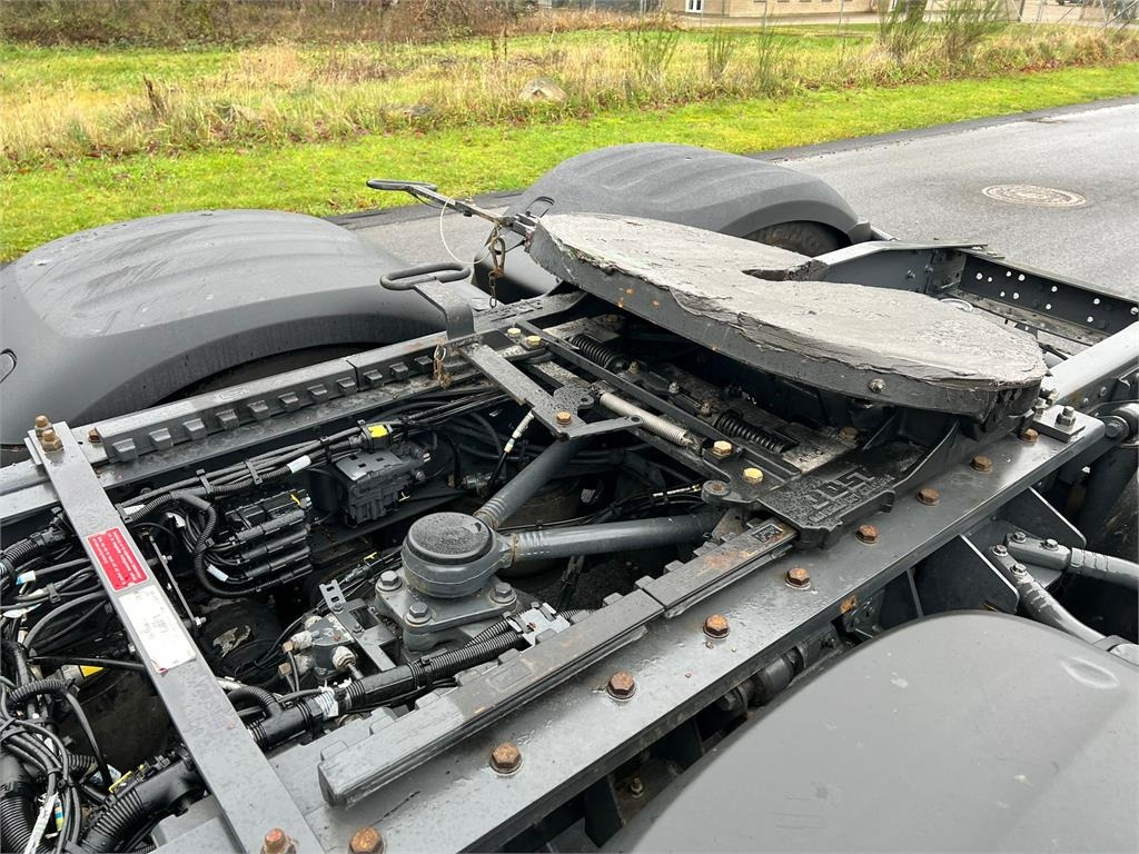 Tracteur routier DAF XF530 FTS 6x2: photos 14