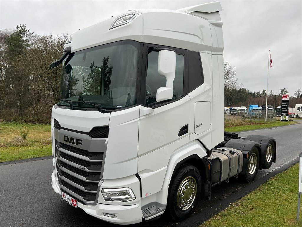 Tracteur routier DAF XF530 FTS 6x2: photos 9