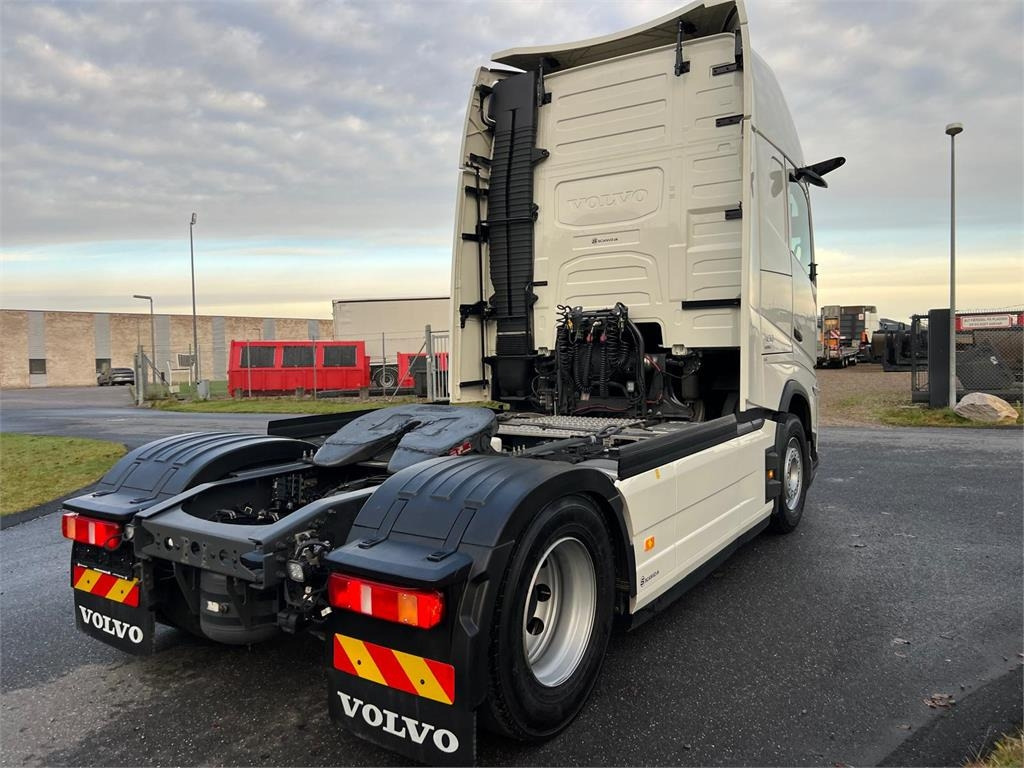 Volvo FH460 Aero + Klasse 3 - Tracteur routier: photos 3 Volvo FH460 Aero + Klasse 3 - Tracteur routier: photos 3