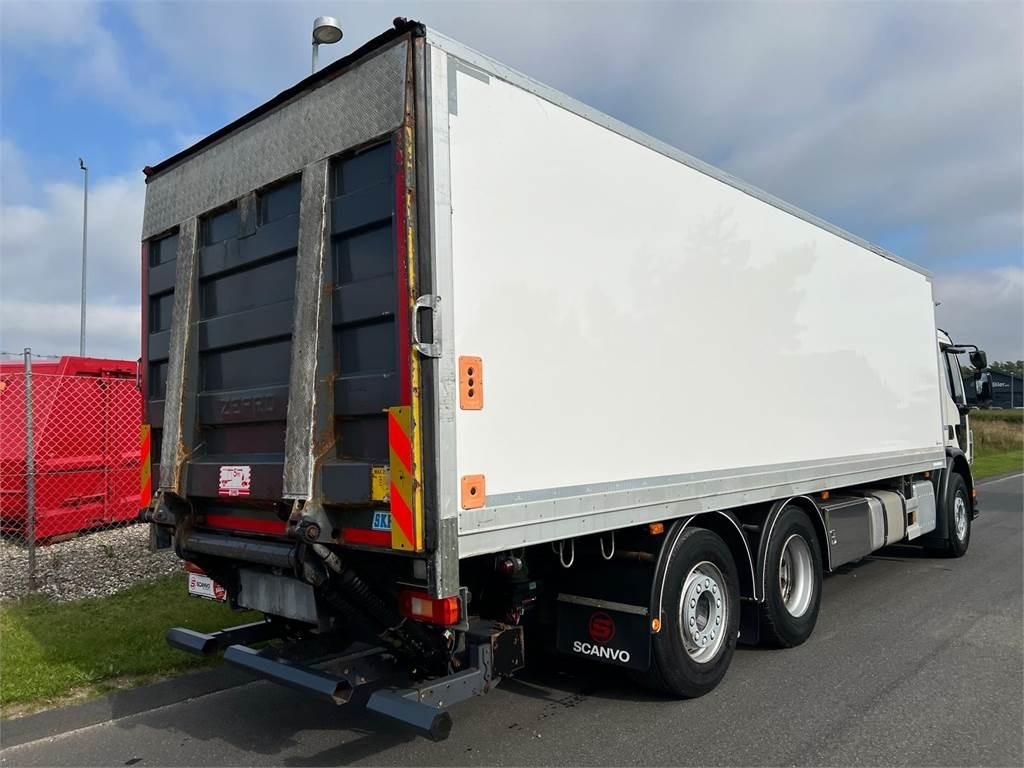 Volvo FE320 6x2*4 - Camion fourgon: photos 4 Volvo FE320 6x2*4 - Camion fourgon: photos 4