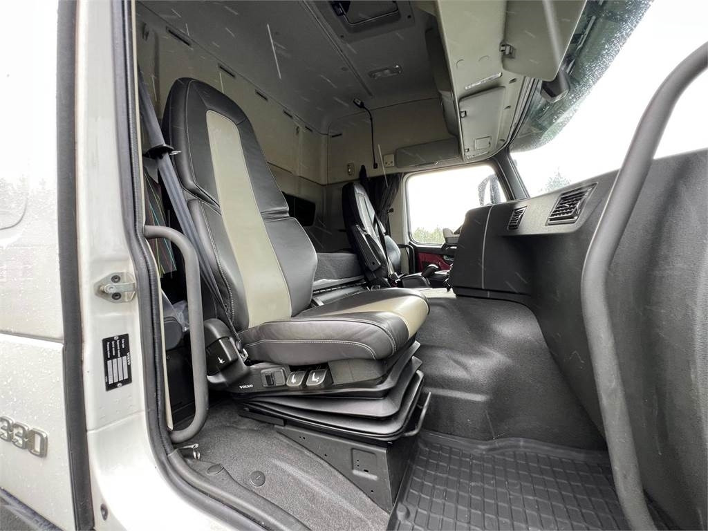 Camion fourgon Volvo FM330: photos 8
