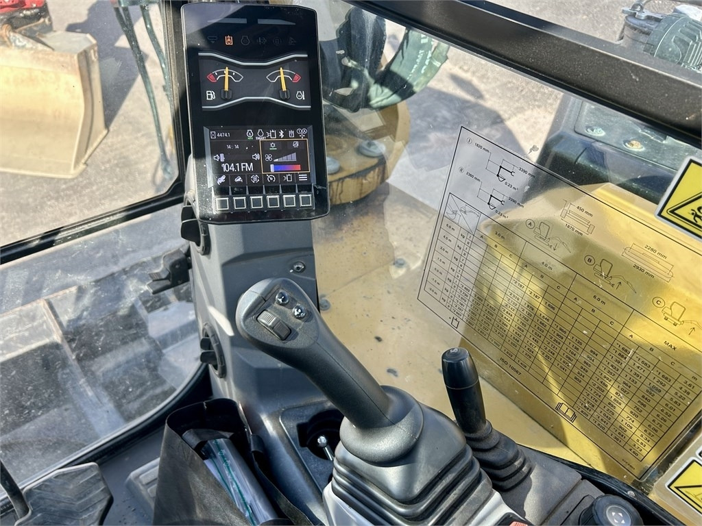 Mini pelle CAT 308CR NEXT GEN PYÖRITTÄJÄLLÄ: photos 21
