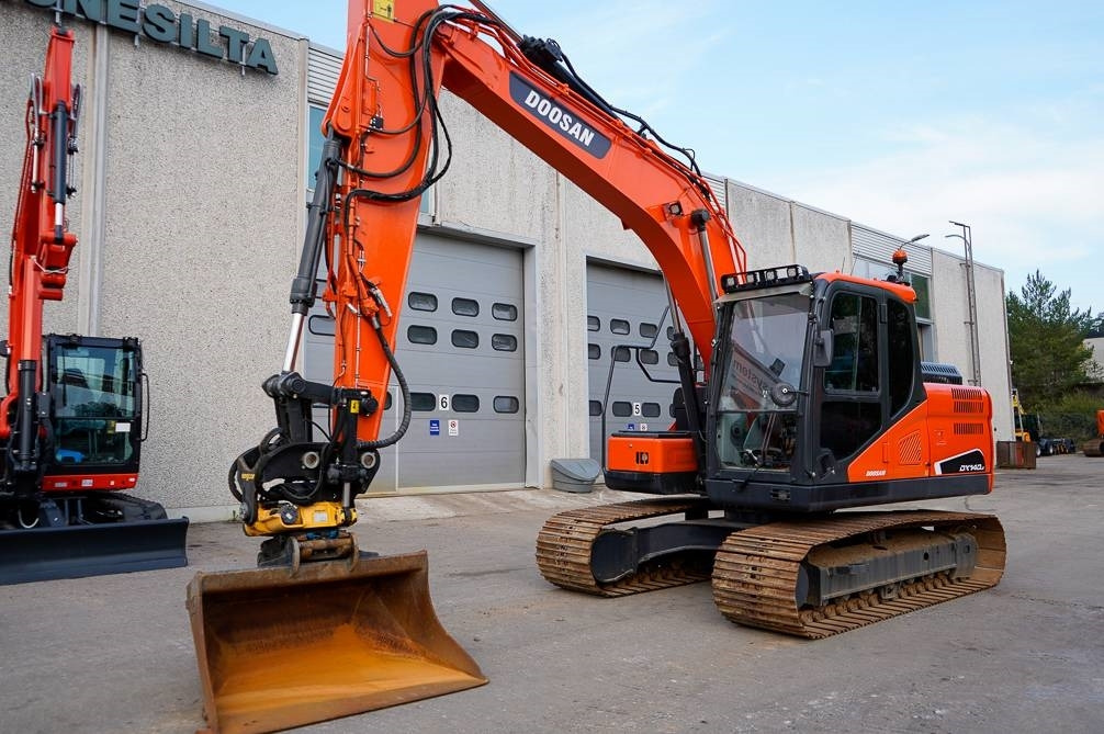 Doosan DX140LC-5 ENGCON - Pelle sur chenille: photos 2 Doosan DX140LC-5 ENGCON - Pelle sur chenille: photos 2