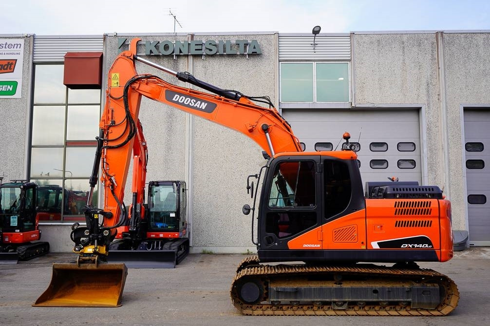 Doosan DX140LC-5 EPS ENGCON - Pelle sur chenille: photos 1 Doosan DX140LC-5 EPS ENGCON - Pelle sur chenille: photos 1