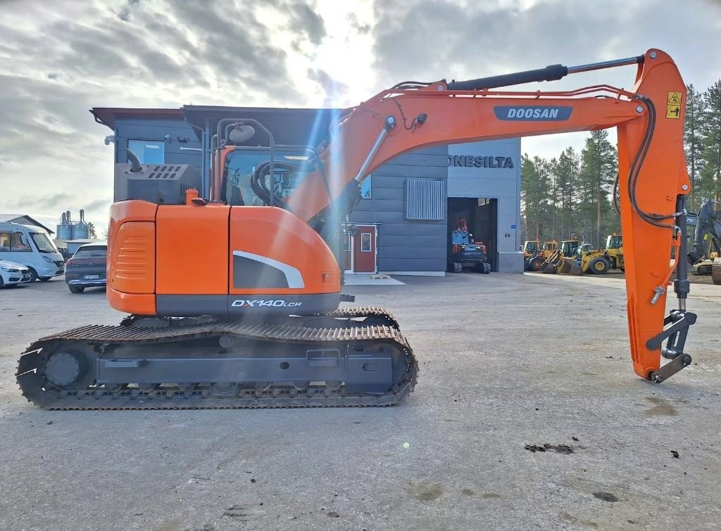 Doosan DX140LCR-5 - Pelle sur chenille: photos 5 Doosan DX140LCR-5 - Pelle sur chenille: photos 5