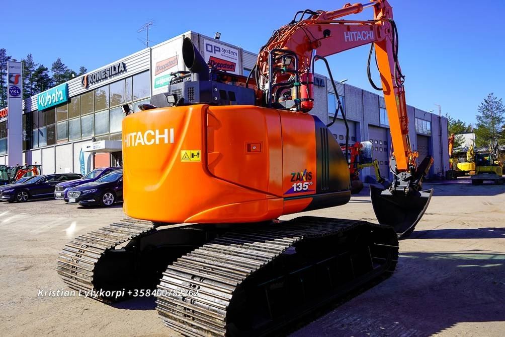 Hitachi ZX135US-6 METSÄALUSTALLA - Pelle sur chenille: photos 5 Hitachi ZX135US-6 METSÄALUSTALLA - Pelle sur chenille: photos 5