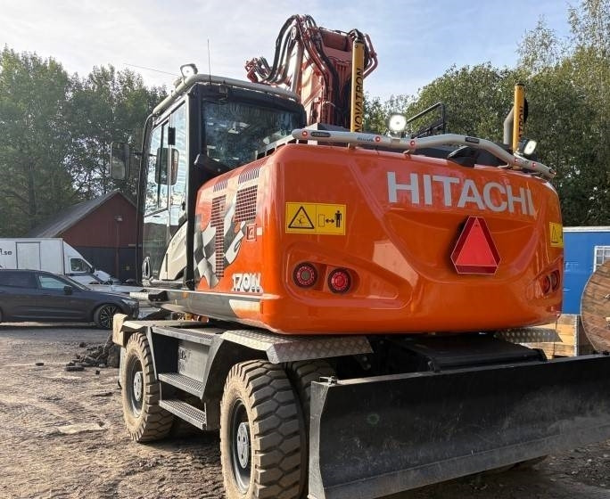 Hitachi ZX170W-6 + Peräkärry 2-akselinen  - Pelle sur pneus: photos 2 Hitachi ZX170W-6 + Peräkärry 2-akselinen  - Pelle sur pneus: photos 2