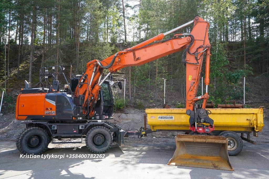 Hitachi ZX180W-7 HUIPPUVARUSTEET STAGE 5 - Pelle sur pneus: photos 1 Hitachi ZX180W-7 HUIPPUVARUSTEET STAGE 5 - Pelle sur pneus: photos 1