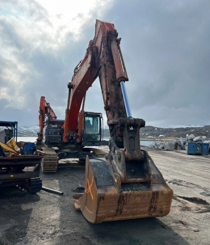 Hitachi ZX350LC-7 - Pelle sur chenille: photos 3 Hitachi ZX350LC-7 - Pelle sur chenille: photos 3