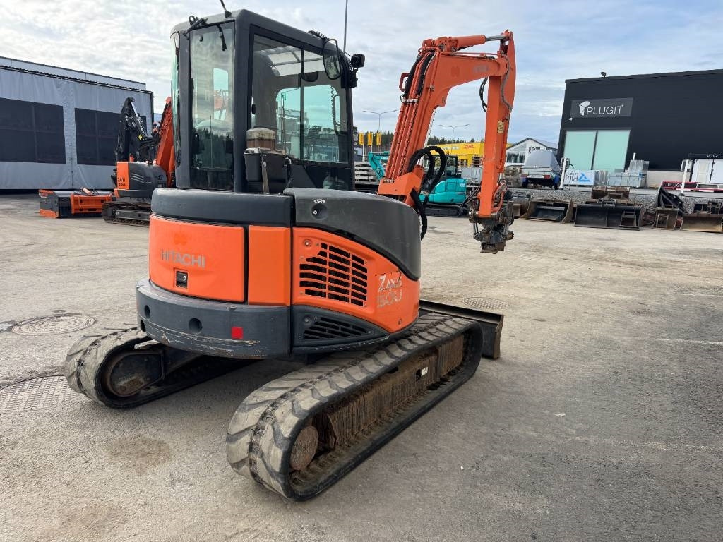 Hitachi ZX50U-2 PYÖRITTÄJÄLLÄ - Mini pelle: photos 5 Hitachi ZX50U-2 PYÖRITTÄJÄLLÄ - Mini pelle: photos 5