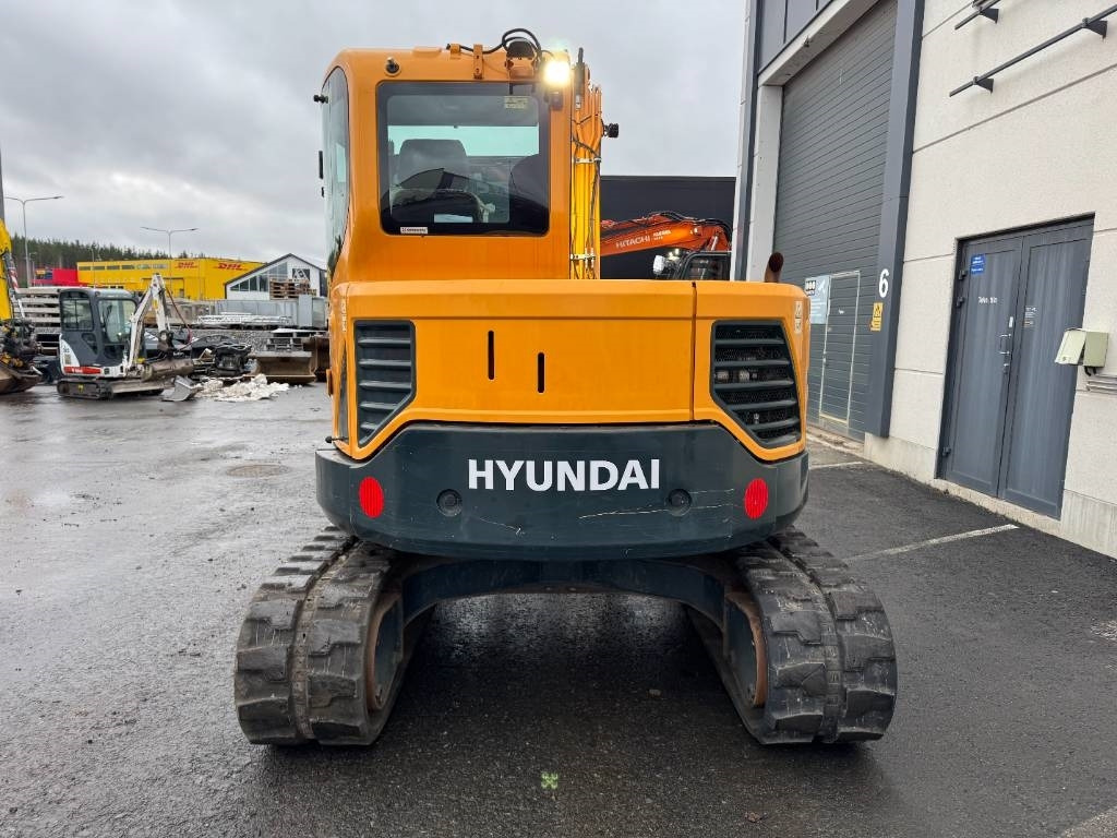 Hyundai R80CR-9A PYÖRITTÄJÄLLÄ - Mini pelle: photos 4 Hyundai R80CR-9A PYÖRITTÄJÄLLÄ - Mini pelle: photos 4