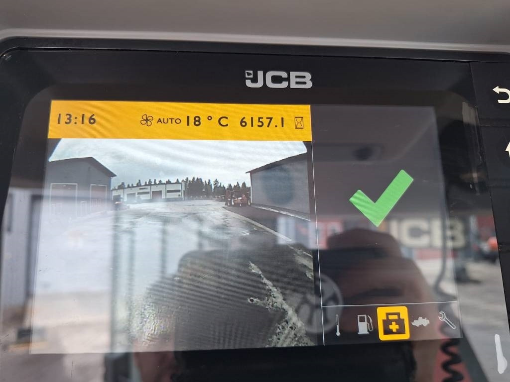 JCB 411HT T4F HYVÄT RENKAAT YM. - Chargeuse sur pneus: photos 2 JCB 411HT T4F HYVÄT RENKAAT YM. - Chargeuse sur pneus: photos 2