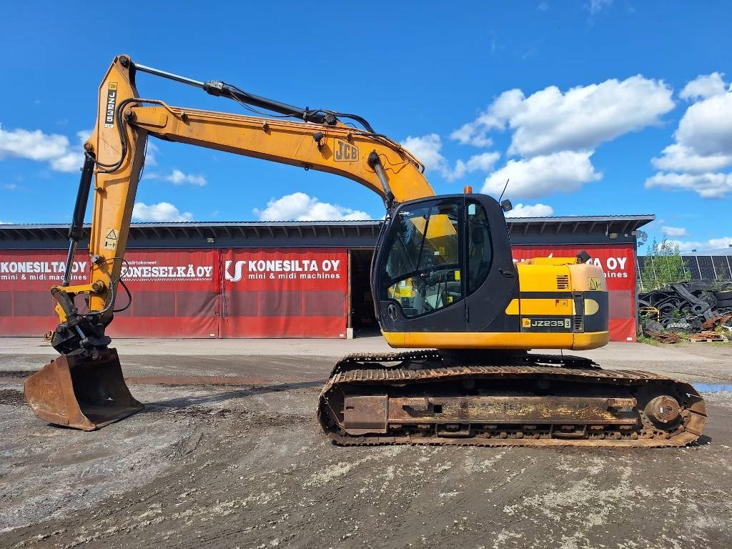 JCB JZ235LC KALLISTAJALLA - Pelle sur chenille: photos 1 JCB JZ235LC KALLISTAJALLA - Pelle sur chenille: photos 1