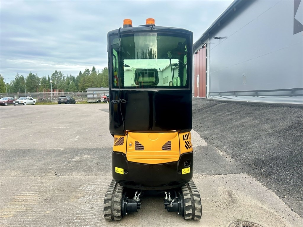 JPC HT18 HYTILLÄ KUIN UUSI - Mini pelle: photos 3 JPC HT18 HYTILLÄ KUIN UUSI - Mini pelle: photos 3