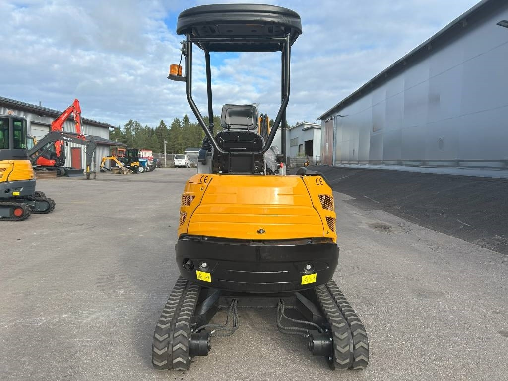 JPC HT25J KATOS - Mini pelle: photos 3 JPC HT25J KATOS - Mini pelle: photos 3