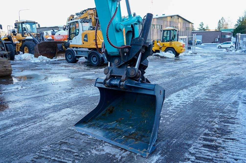 Pelle sur chenille Kobelco SK140SRLC-5 Suoalusta High Chassis: photos 20