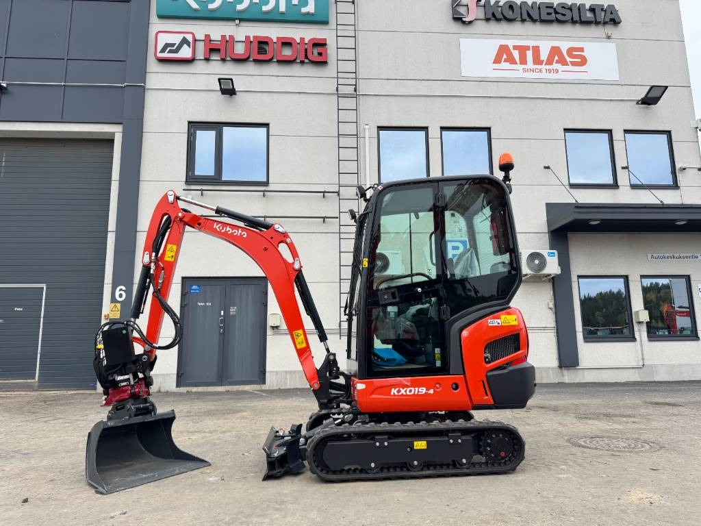 Kubota KX 019-4 - Mini pelle: photos 1 Kubota KX 019-4 - Mini pelle: photos 1