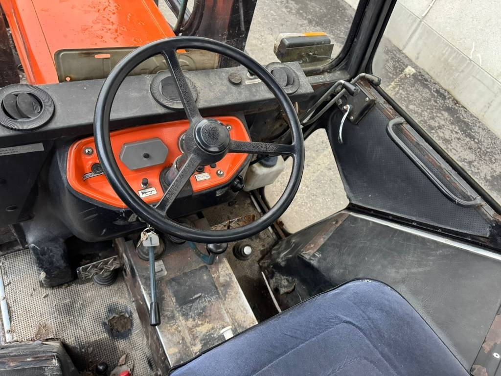 Tracteur agricole Kubota L245 DT ETUKUORMAAJALLA: photos 9