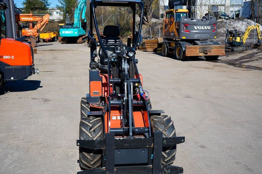 Kubota RT100-2 - Valet de ferme: photos 3 Kubota RT100-2 - Valet de ferme: photos 3