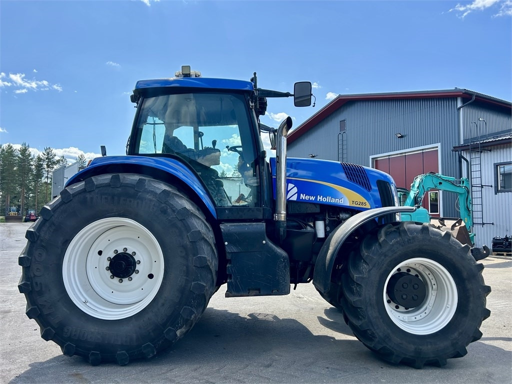 New Holland TG285 - Tracteur agricole: photos 5 New Holland TG285 - Tracteur agricole: photos 5