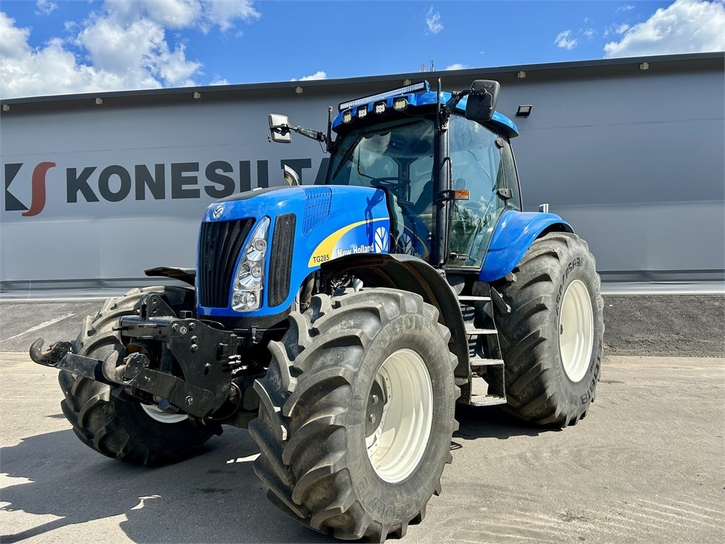 New Holland TG285  - Tracteur agricole: photos 2 New Holland TG285  - Tracteur agricole: photos 2