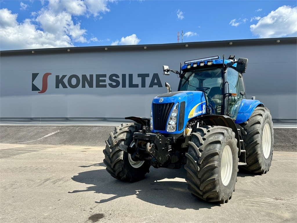 New Holland TG285 - Tracteur agricole: photos 1 New Holland TG285 - Tracteur agricole: photos 1