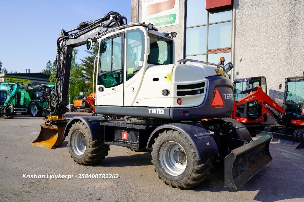 Terex TW110 ENGCON JA KAUHAT - Pelle sur pneus: photos 2 Terex TW110 ENGCON JA KAUHAT - Pelle sur pneus: photos 2