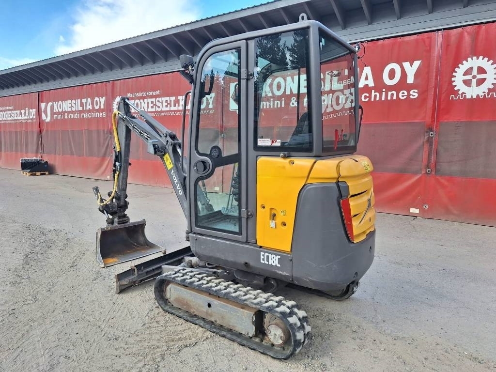 Volvo EC18C KALLISTAJALLA *EI ALVIA* - Mini pelle: photos 2 Volvo EC18C KALLISTAJALLA *EI ALVIA* - Mini pelle: photos 2