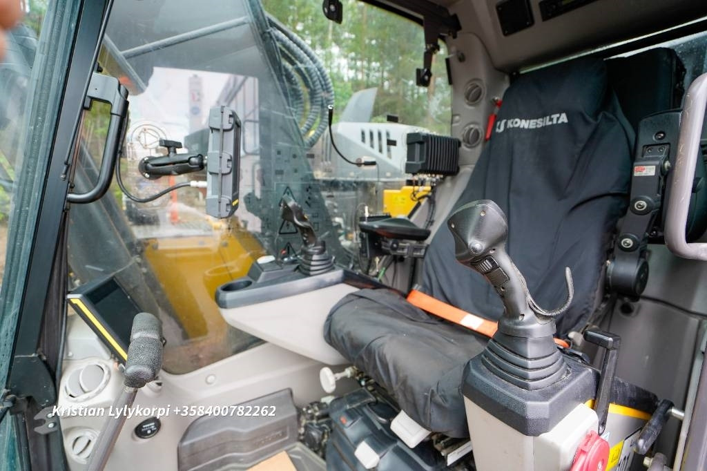 Pelle sur chenille Volvo ECR235EL 3D EC-OIL: photos 17