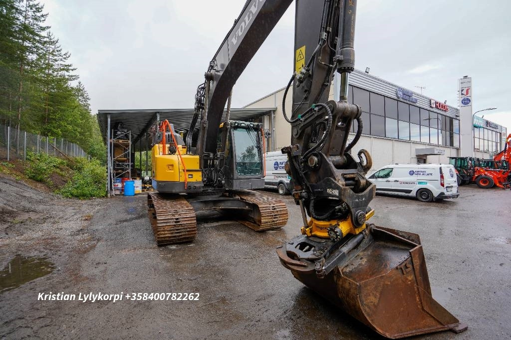 Pelle sur chenille Volvo ECR235EL 3D EC-OIL: photos 10
