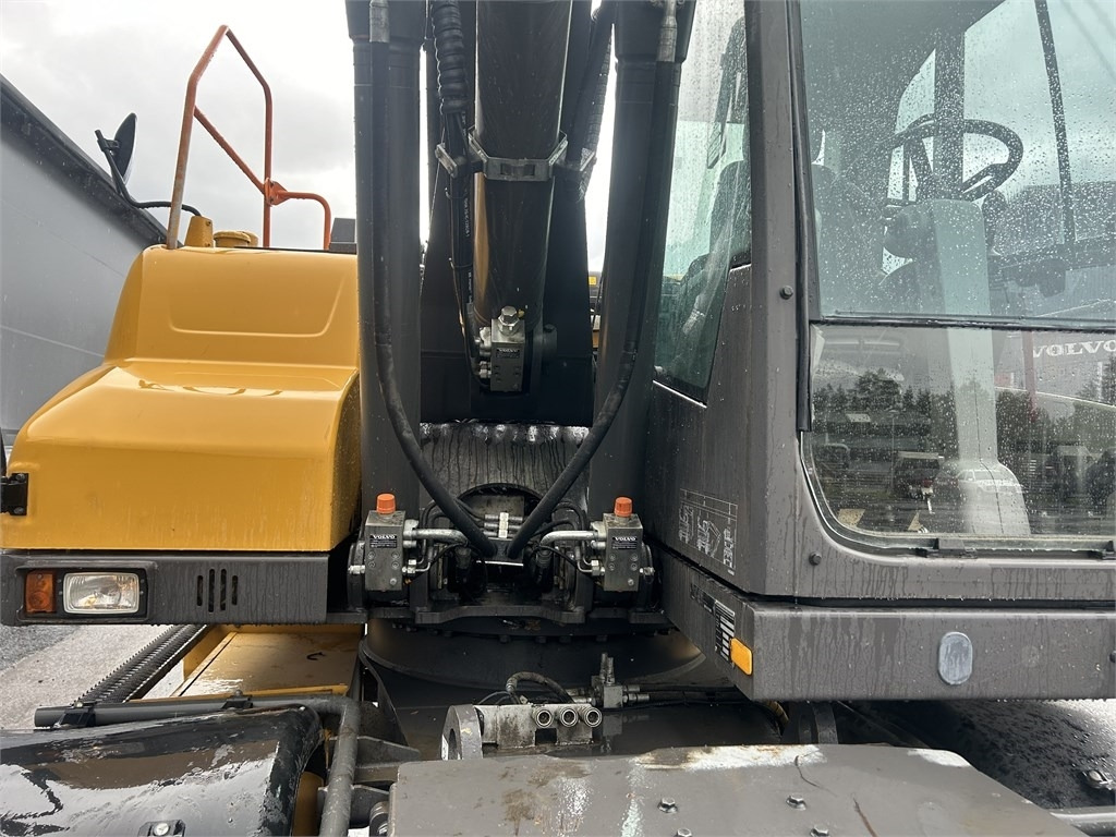 Pelle sur pneus Volvo EW160D PYÖRITTÄJÄLLÄ: photos 8