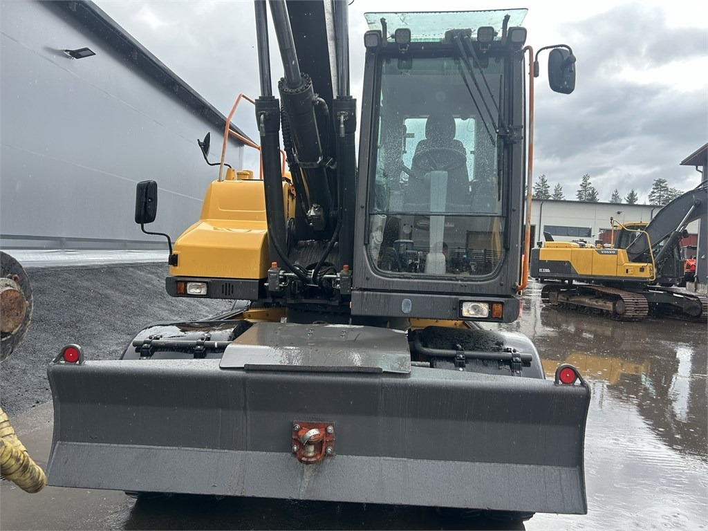 Pelle sur pneus Volvo EW160D PYÖRITTÄJÄLLÄ: photos 7