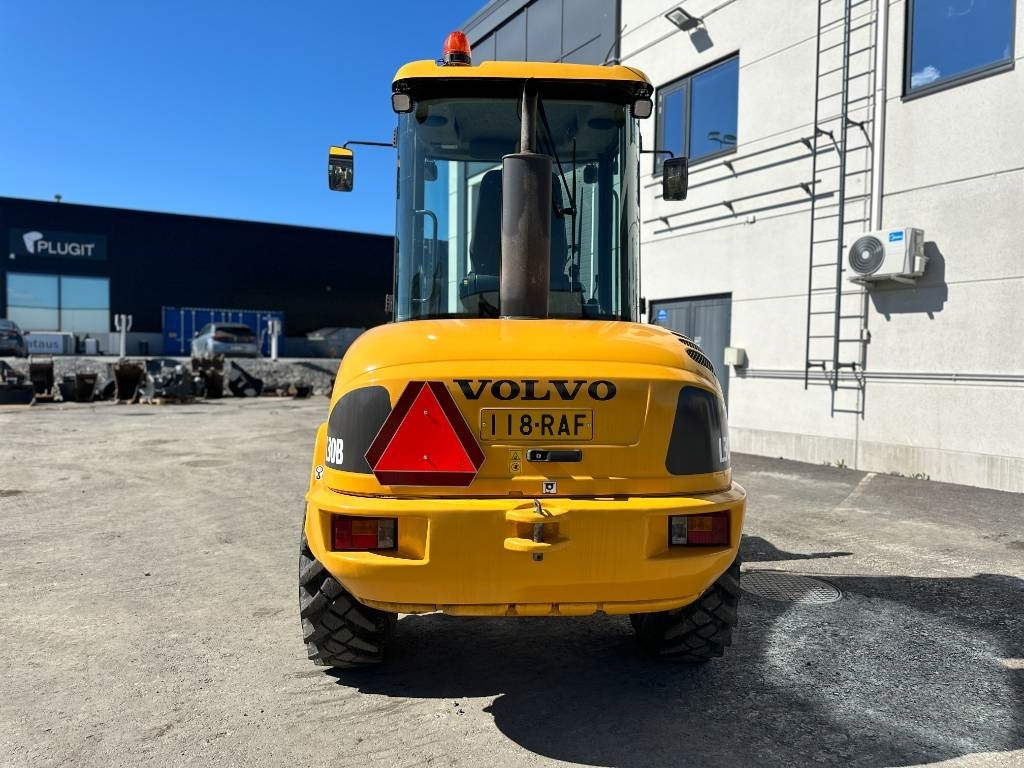 Volvo L 30 B - Chargeuse sur pneus: photos 3 Volvo L 30 B - Chargeuse sur pneus: photos 3