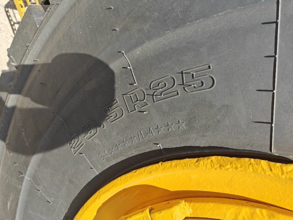Chargeuse sur pneus Volvo L220H MYYTY!!SOLD!!: photos 8