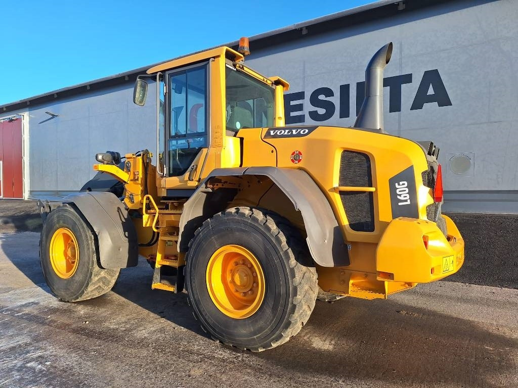 Volvo L60G RASVARI YM. - Chargeuse sur pneus: photos 2 Volvo L60G RASVARI YM. - Chargeuse sur pneus: photos 2