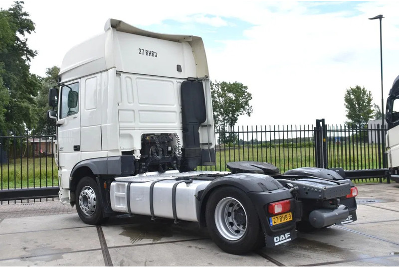 DAF XF 460 SSC 4x2 - EURO 6 - 878 TKM - ACC - AIRCO - 2 x FUEL TANKS - GOOD CONDITION - - Tracteur routier: photos 3 DAF XF 460 SSC 4x2 - EURO 6 - 878 TKM - ACC - AIRCO - 2 x FUEL TANKS - GOOD CONDITION - - Tracteur routier: photos 3