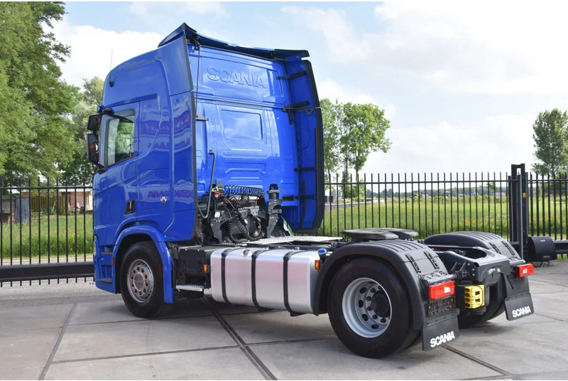 Scania R530 V8 NGS 4x2 - ADR FL - RETARDER - 253 TKM - ACC - NAVI - PTO - DIFF. LOCK - EXCELLENT CONDITION - - Tracteur routier: photos 3 Scania R530 V8 NGS 4x2 - ADR FL - RETARDER - 253 TKM - ACC - NAVI - PTO - DIFF. LOCK - EXCELLENT CONDITION - - Tracteur routier: photos 3
