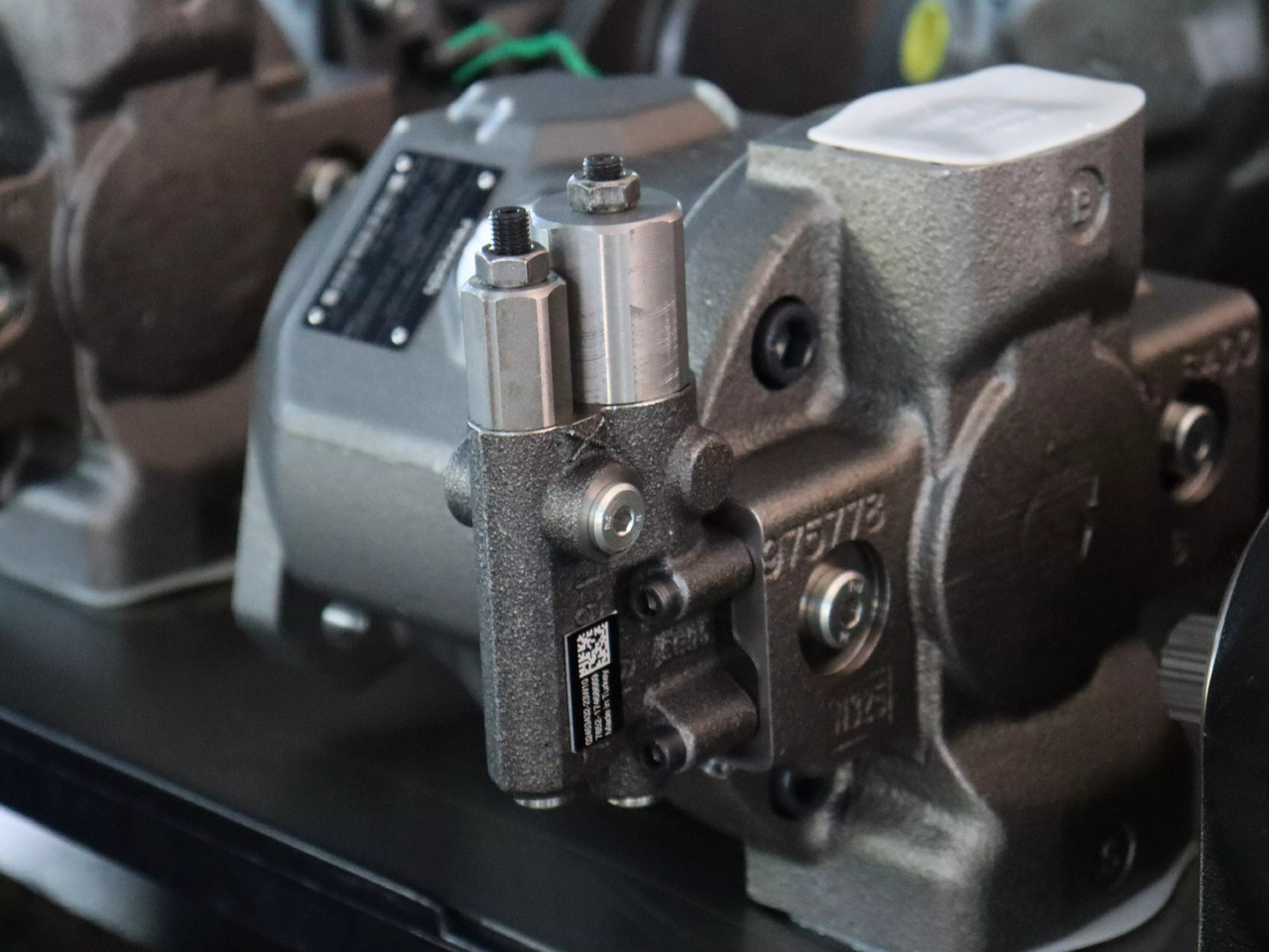 REXROTH A10VO45DFR/31R-VSC62N00 - Pompe hydraulique pour Engins de chantier: photos 1 REXROTH A10VO45DFR/31R-VSC62N00 - Pompe hydraulique pour Engins de chantier: photos 1