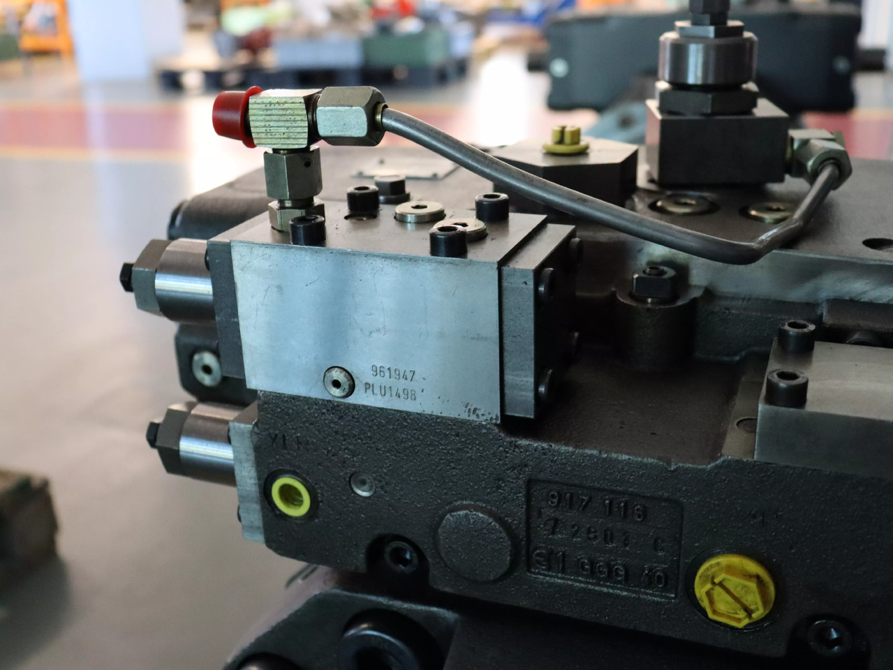 REXROTH A4VSO1000LR3N/30R-PZH25N00 - Pompe hydraulique pour Engins de chantier: photos 3 REXROTH A4VSO1000LR3N/30R-PZH25N00 - Pompe hydraulique pour Engins de chantier: photos 3