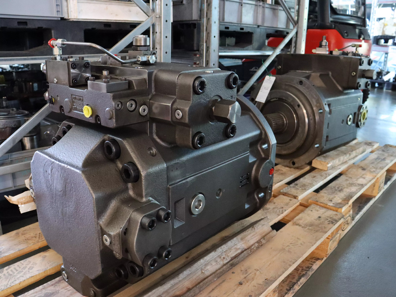 REXROTH A4VSO1000LR3N/30R-PZH25N00 - Pompe hydraulique pour Engins de chantier: photos 2 REXROTH A4VSO1000LR3N/30R-PZH25N00 - Pompe hydraulique pour Engins de chantier: photos 2
